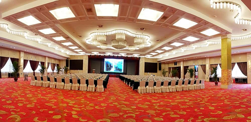 薩震空壓機(jī)答謝會(huì)會(huì)議現(xiàn)場(chǎng)