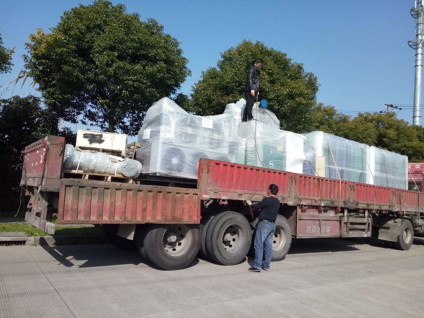 薩震空壓機(jī)