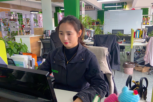 薩震智能節(jié)能空壓機優(yōu)秀員工